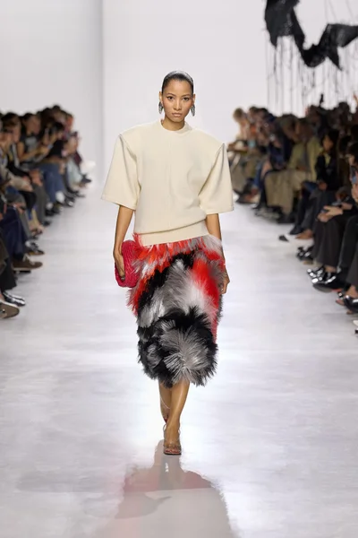 Look 70